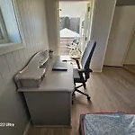 Cosy Hamresand's Semi-detached House